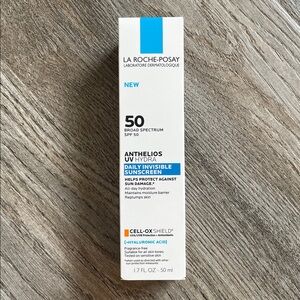 La Roche-Posay Anthelios UV Hydra Daily Invisible Sunscreen SPF 50
